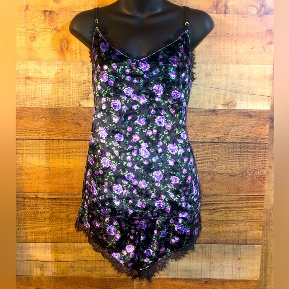 Victoria's Secret floral velvet lace trim pajamas